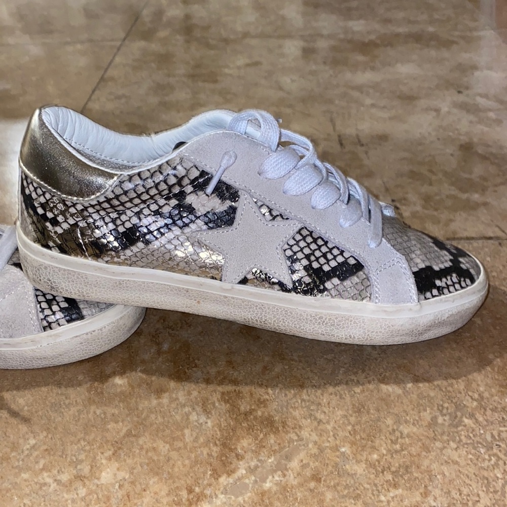 NY90 STEVE MADDEN